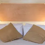 Leutari Suite